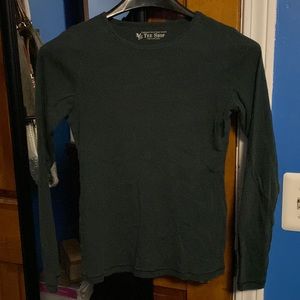 Womens Victoria’s Secret medium long sleeve tee